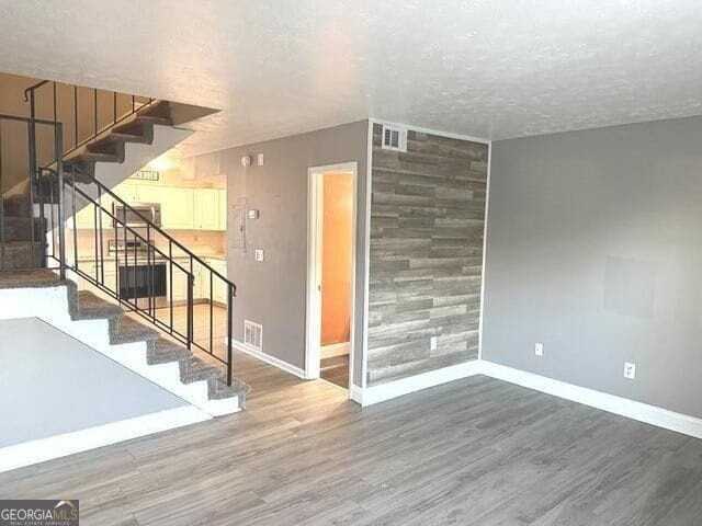 2635 Evans Mill Dr - Photo 3 of 13