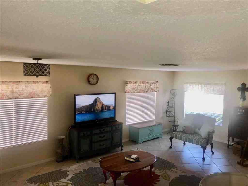 4155 56th Ln - Photo 5 of 9