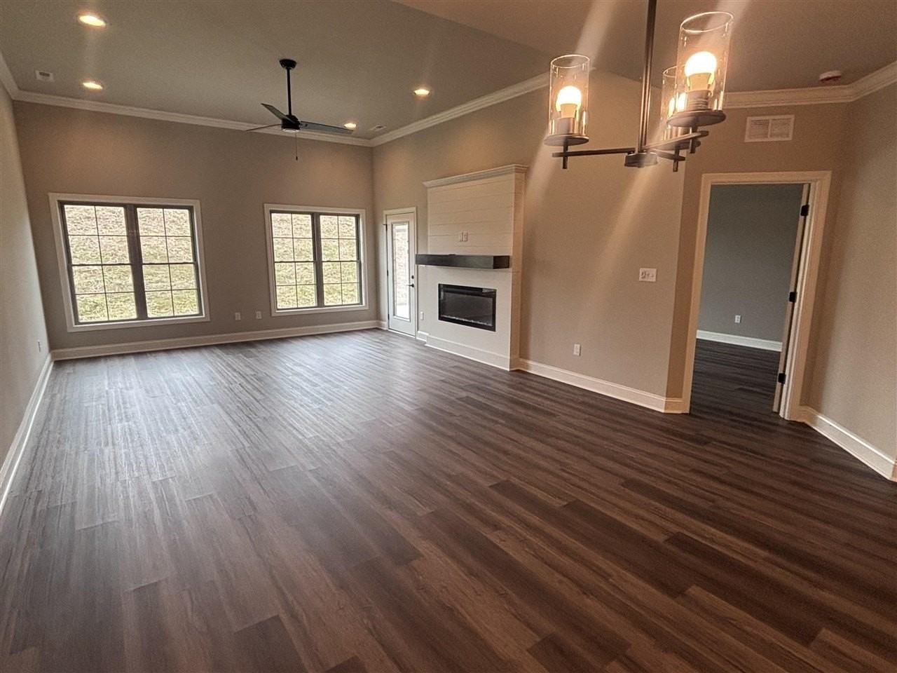 576 Cumberland Pointe Ln - Photo 4 of 15