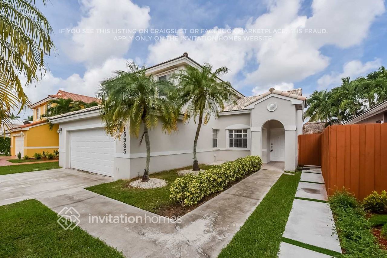15935 Sw 83rd Ter - Photo 2 of 20