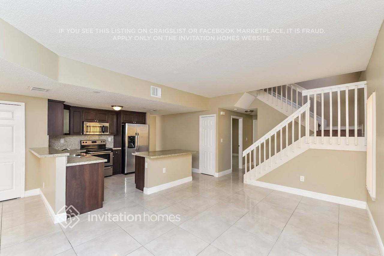 15935 Sw 83rd Ter - Photo 5 of 20