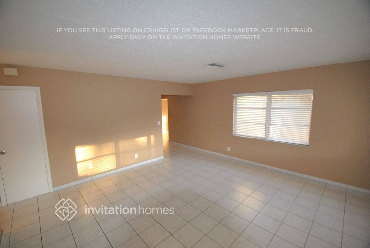 35 Nw 3rd Ct - Photo 3 of 14