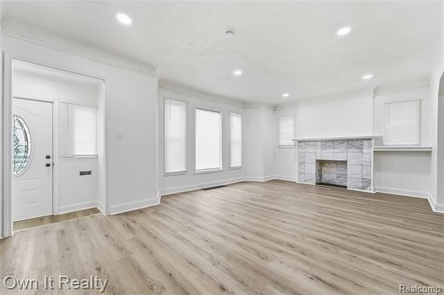 17327 Hartwell St - Photo 5 of 36