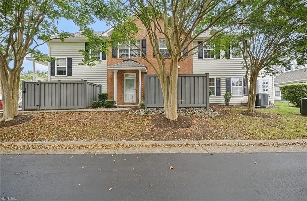 2108 Portofino Ct - Photo 5 of 49