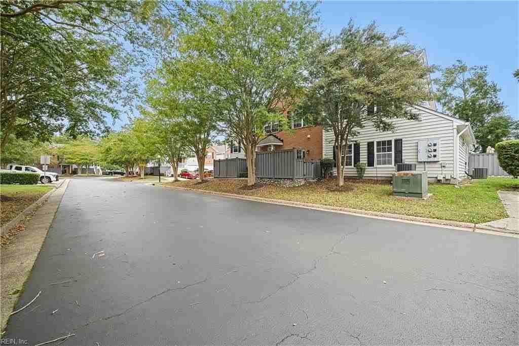 2108 Portofino Ct - Photo 7 of 49