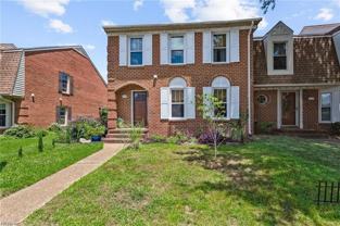 1028 Tottenham Ln - Photo 1 of 1