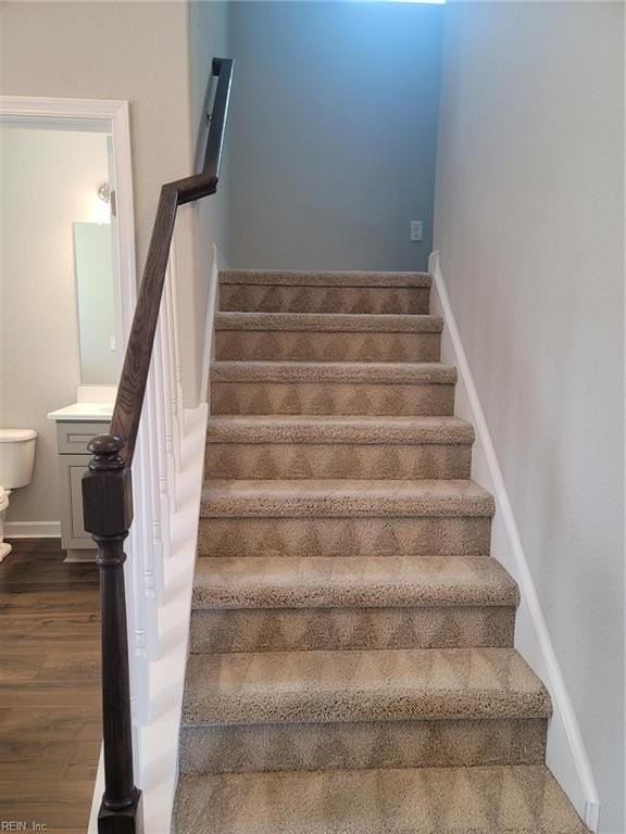 2552 Woolsey St - Photo 7 of 40