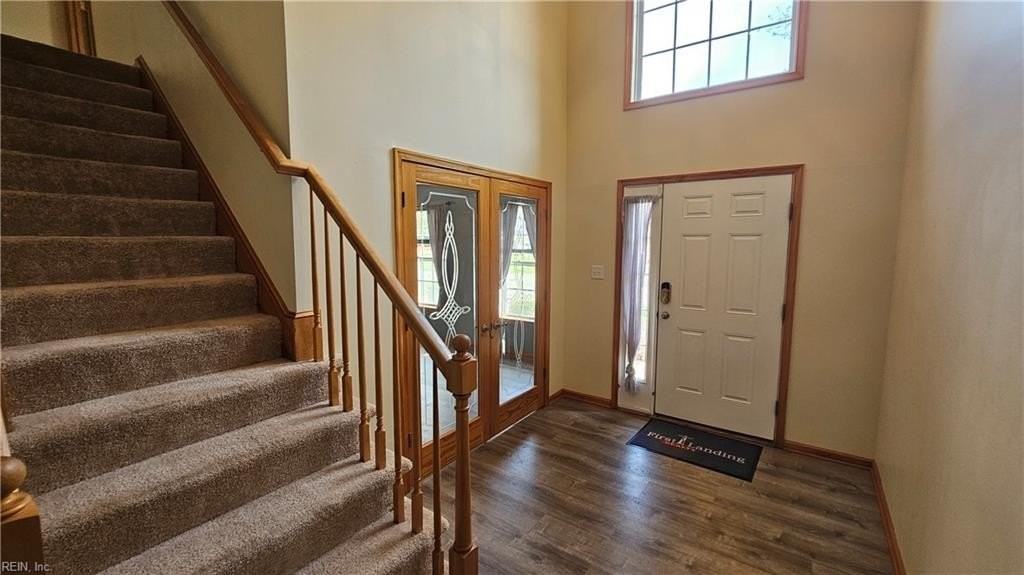 211 Tallyho Dr - Photo 2 of 27
