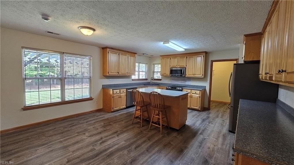 211 Tallyho Dr - Photo 5 of 27