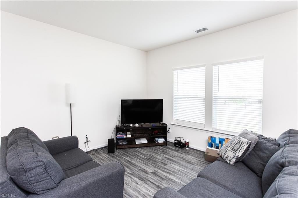 194 Norfleet Ln - Photo 2 of 17