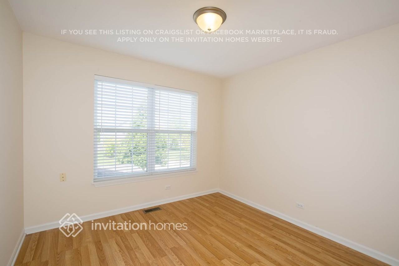 2970 Hillsboro Ln - Photo 7 of 10