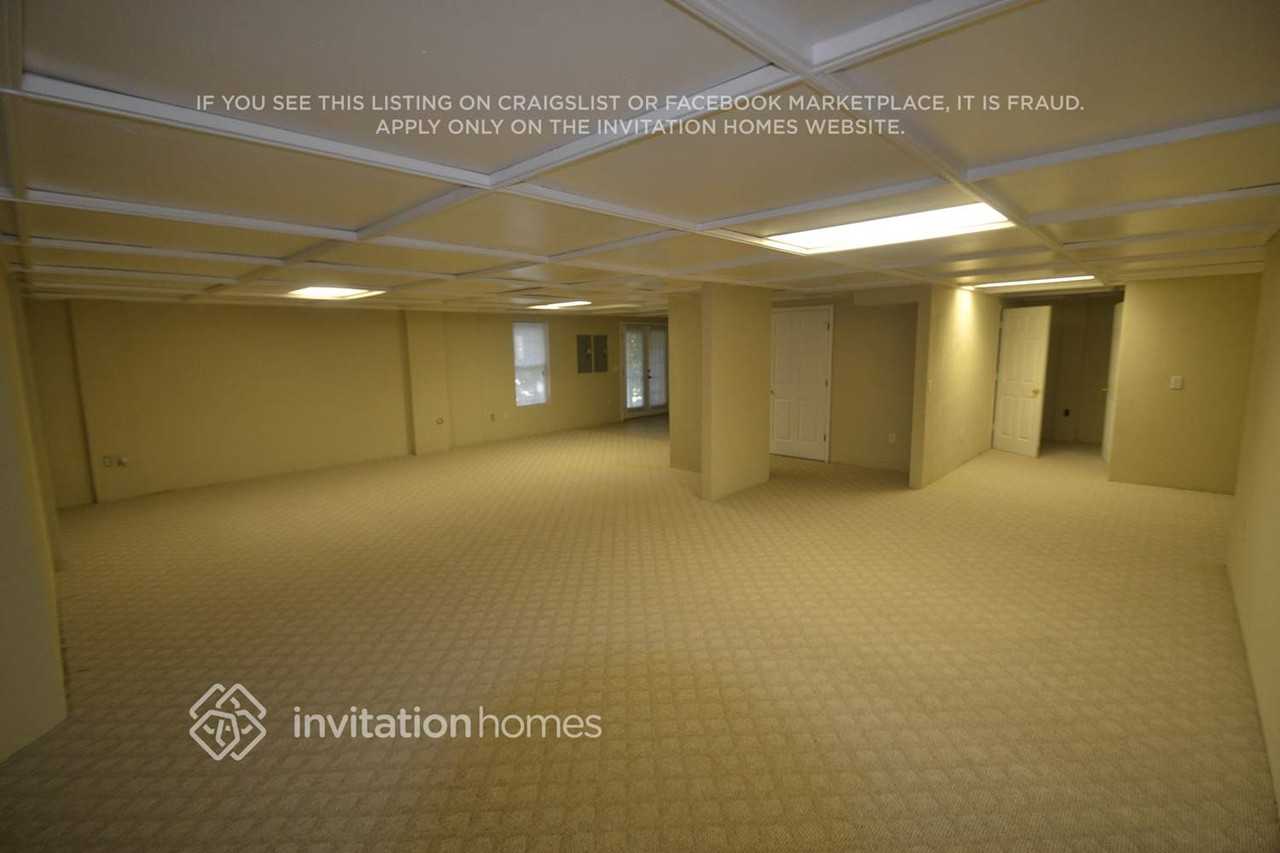134 Overbrook Dr Ne - Photo 7 of 10