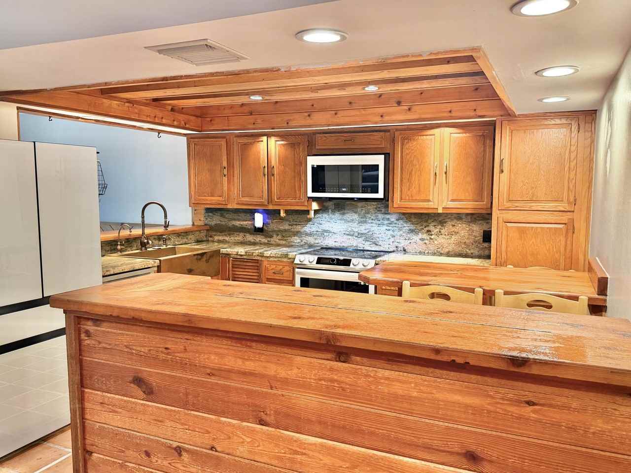 6069 Glendale Dr - Photo 5 of 29
