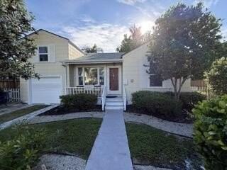 618 N Ocean Breeze - Photo 2 of 20