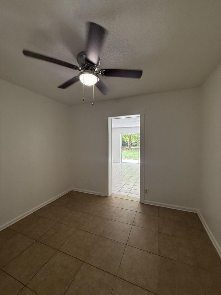 3570 Gull Rd - Photo 3 of 10