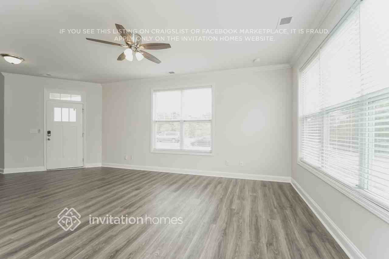 8607 Harris Lake Ln - Photo 4 of 16