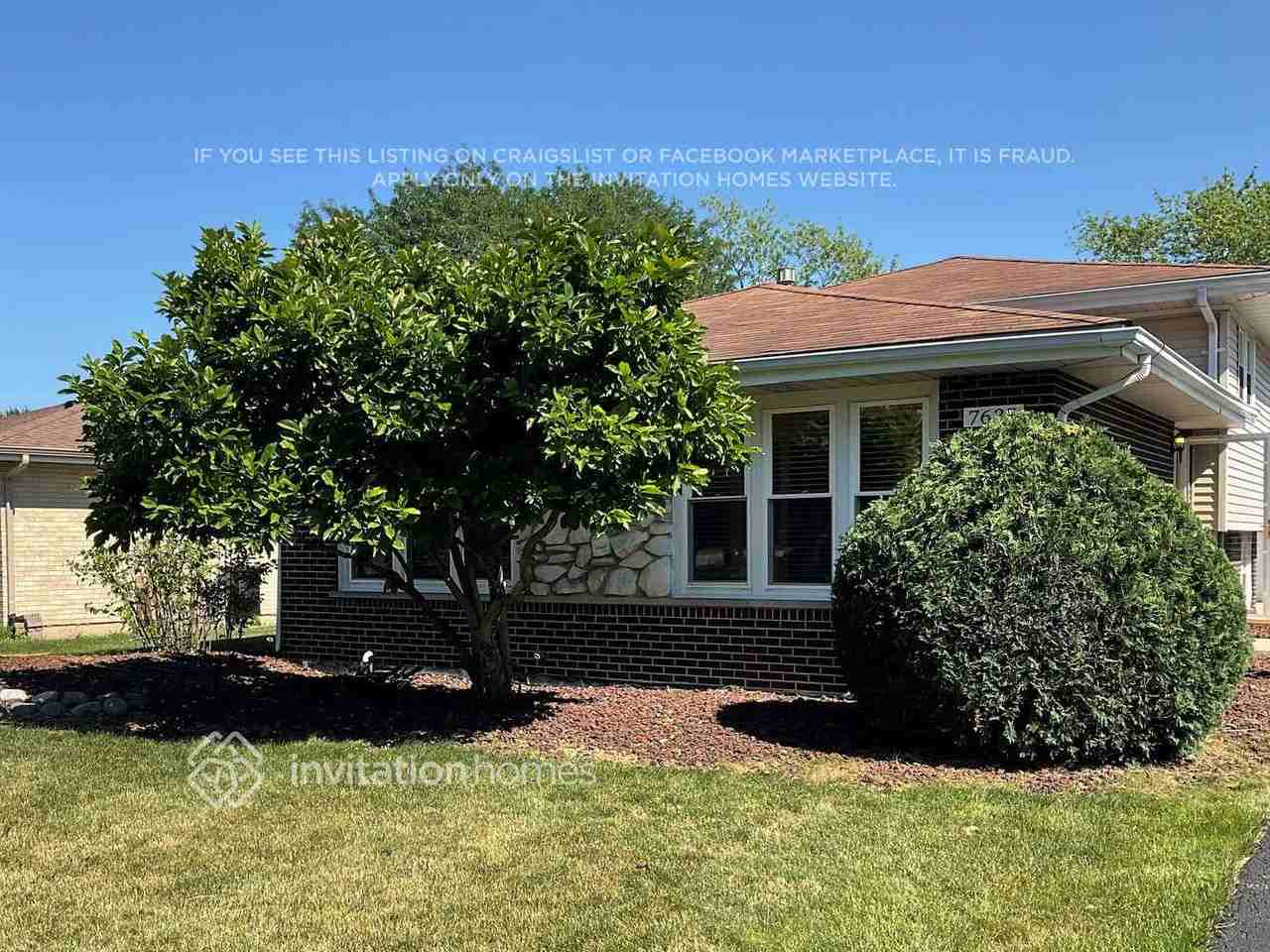 7635 173rd Pl - Photo 2 of 13