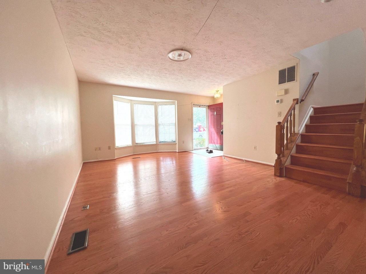 8531 Black Star Cir - Photo 5 of 49