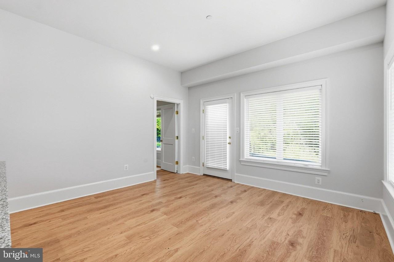10205 Sorrel Ave - Photo 4 of 13