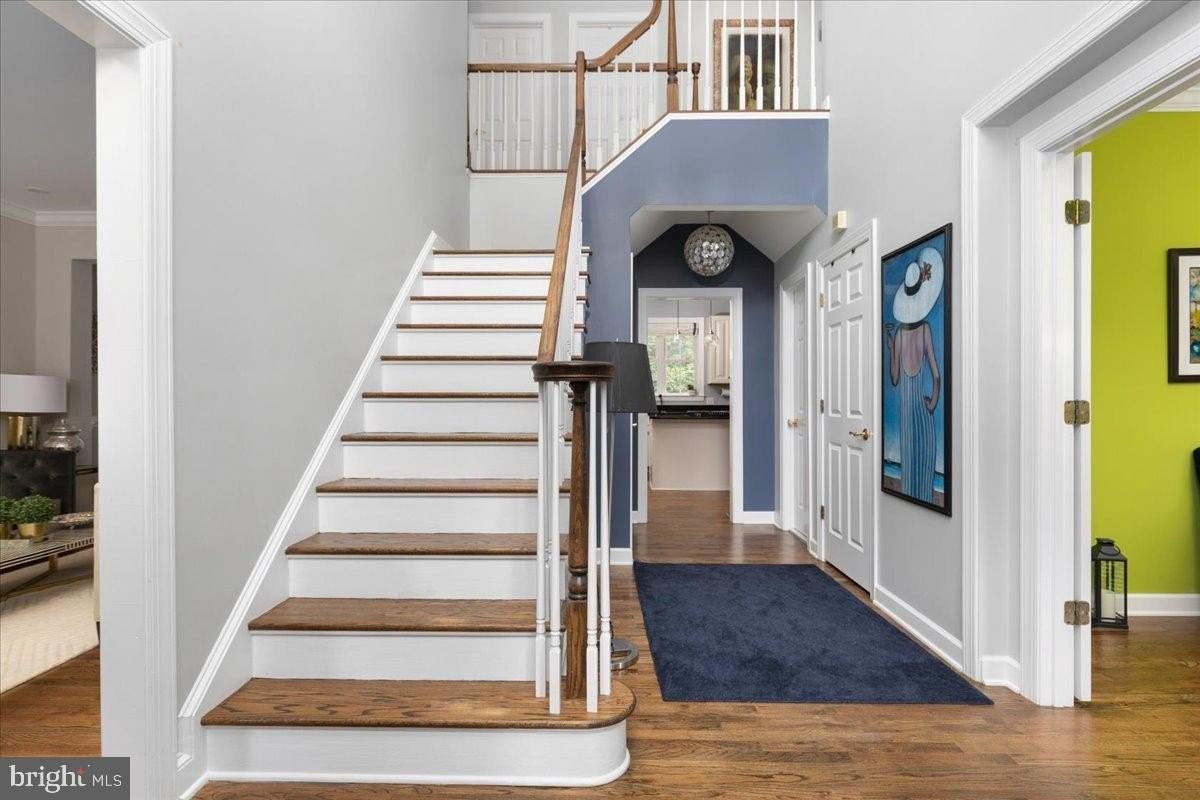 5206 Ridgefield Rd - Photo 5 of 50