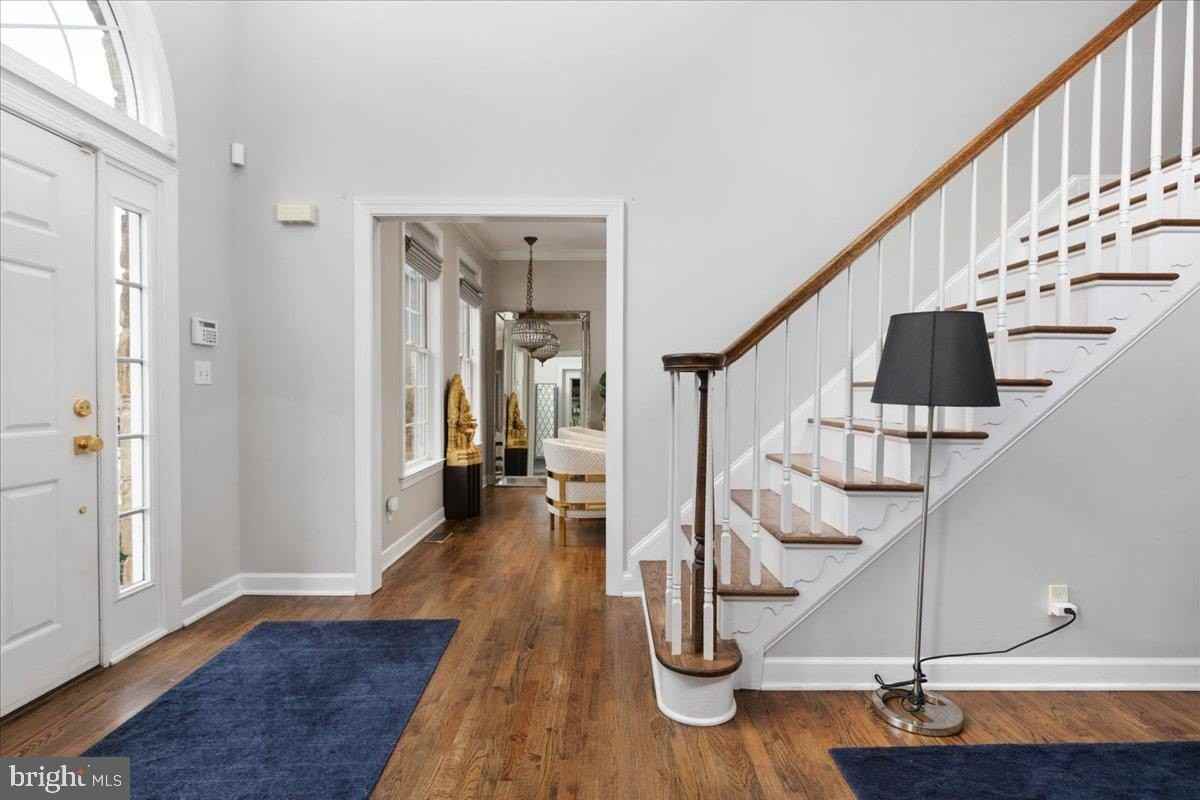 5206 Ridgefield Rd - Photo 7 of 50