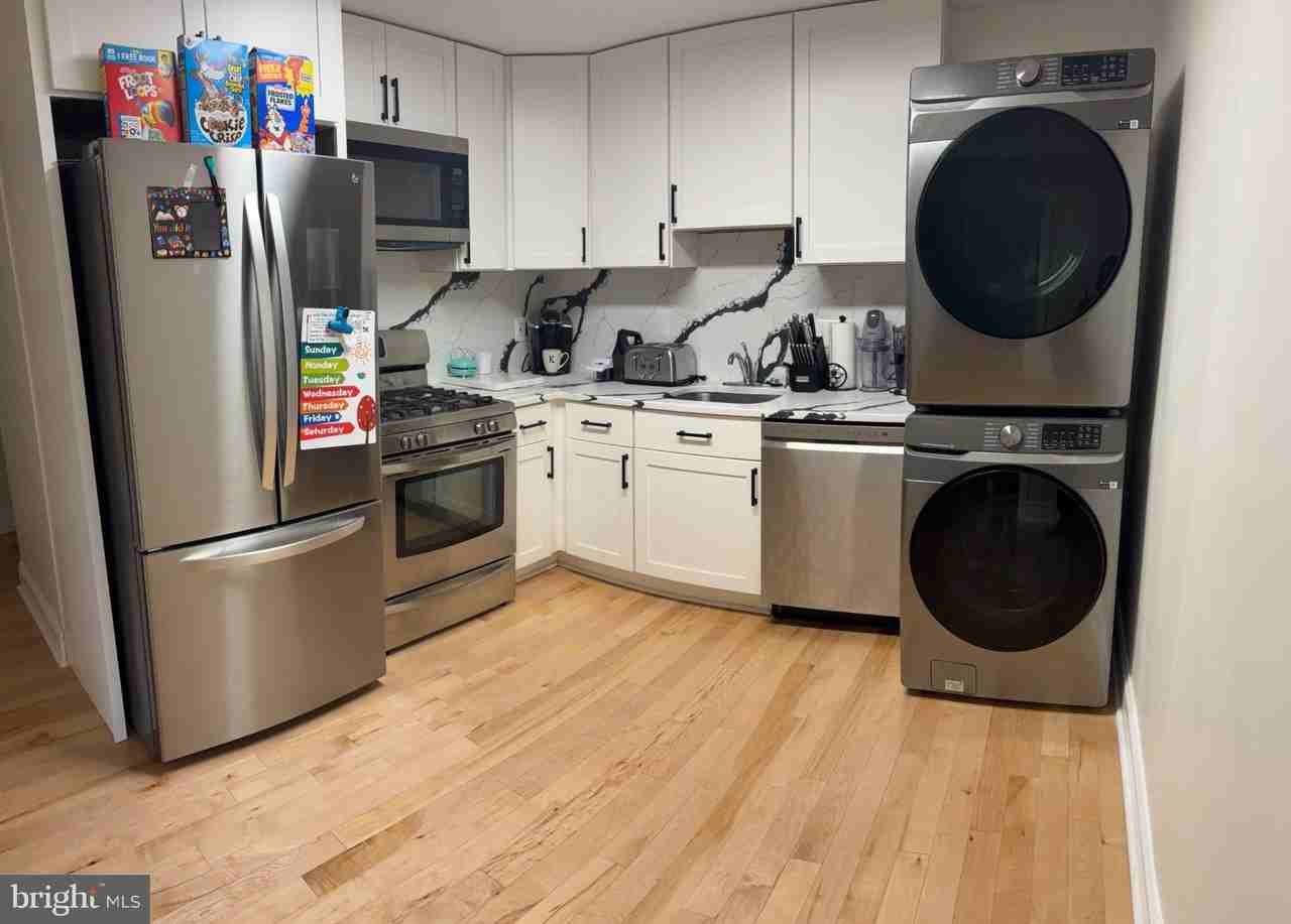 18816 Walkers Choice Rd #18816 - Photo 3 of 17
