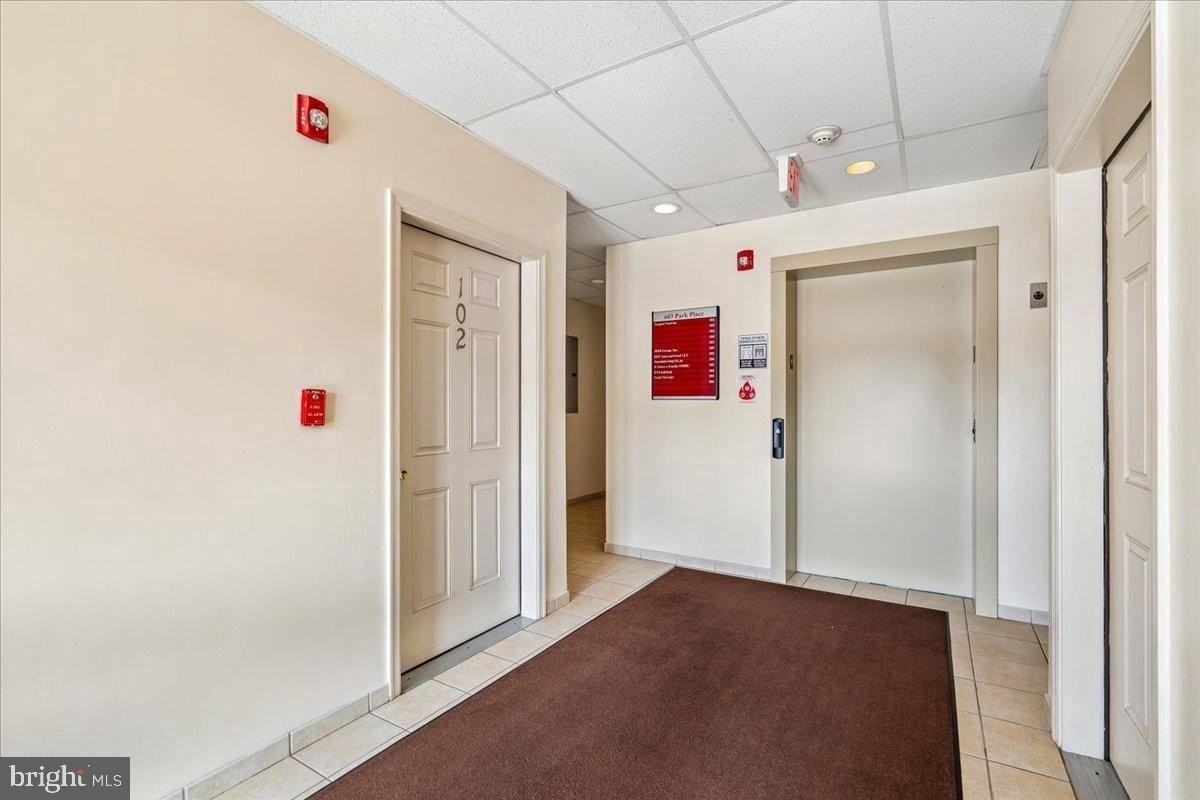 603 7th St #402 - Photo 7 of 35