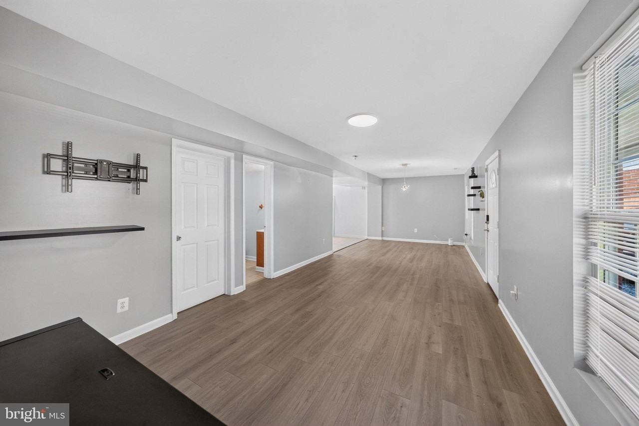 15700 Maple Dr - Photo 5 of 28