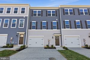featured image of 1084 Meadowlark Dr