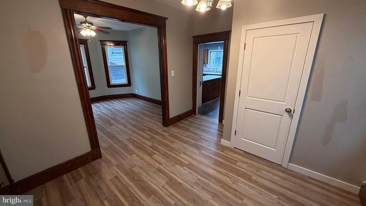 28 Maple Ave - Photo 7 of 37
