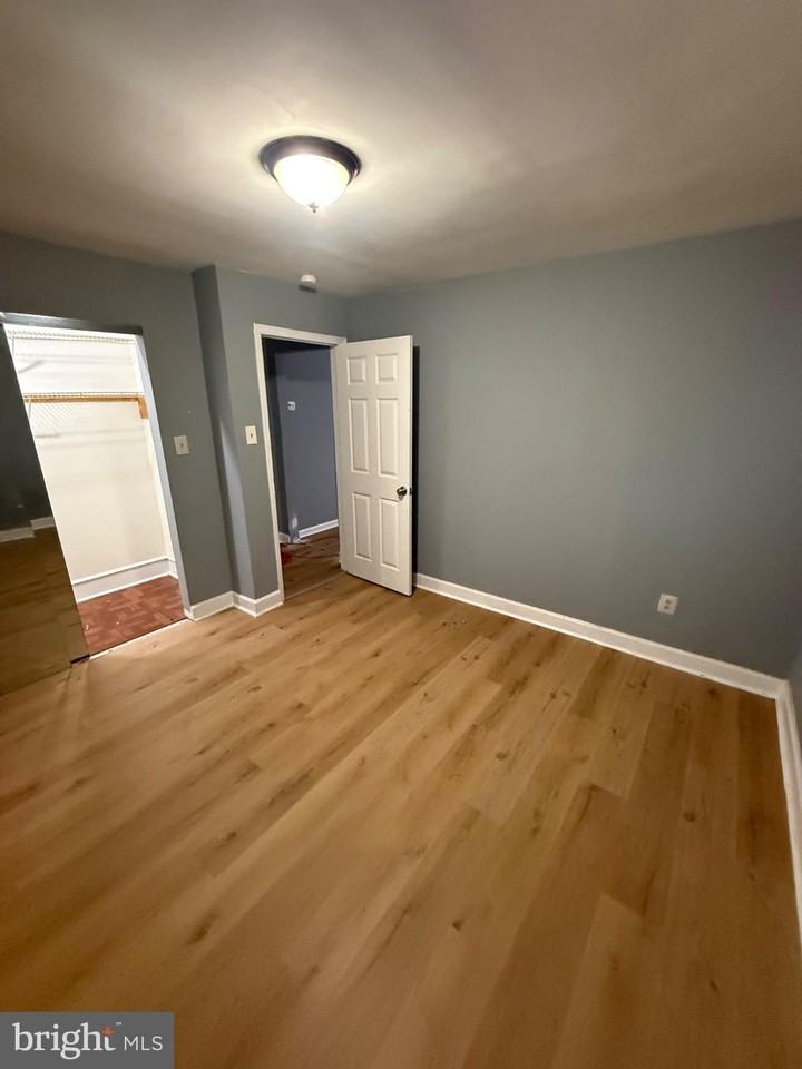 1016 W Erie Ave - Photo 3 of 14