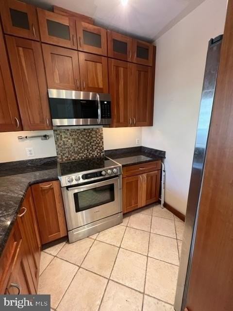 301 S Reynolds St #205 - Photo 4 of 27