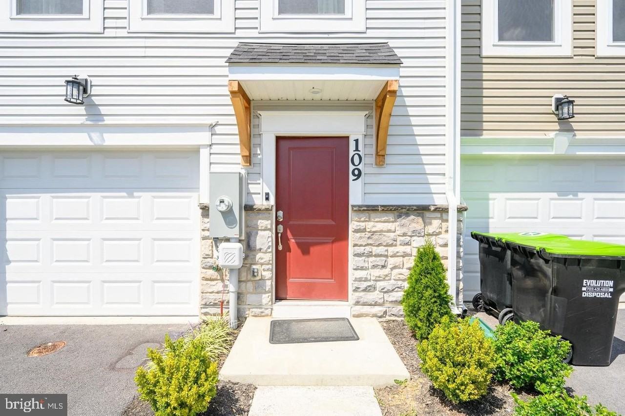 109 Marlow Ct - Photo 4 of 50