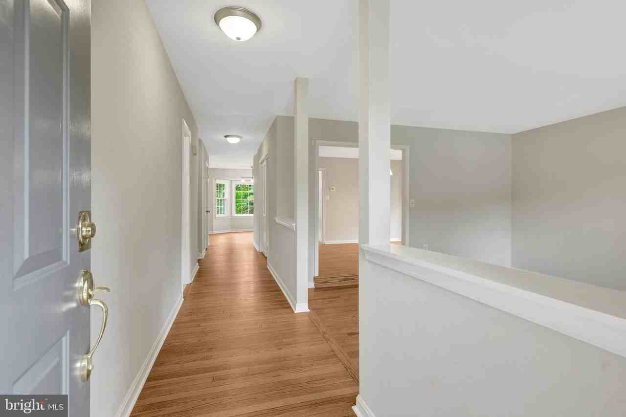 2219 Cedar Mill Ct - Photo 6 of 50