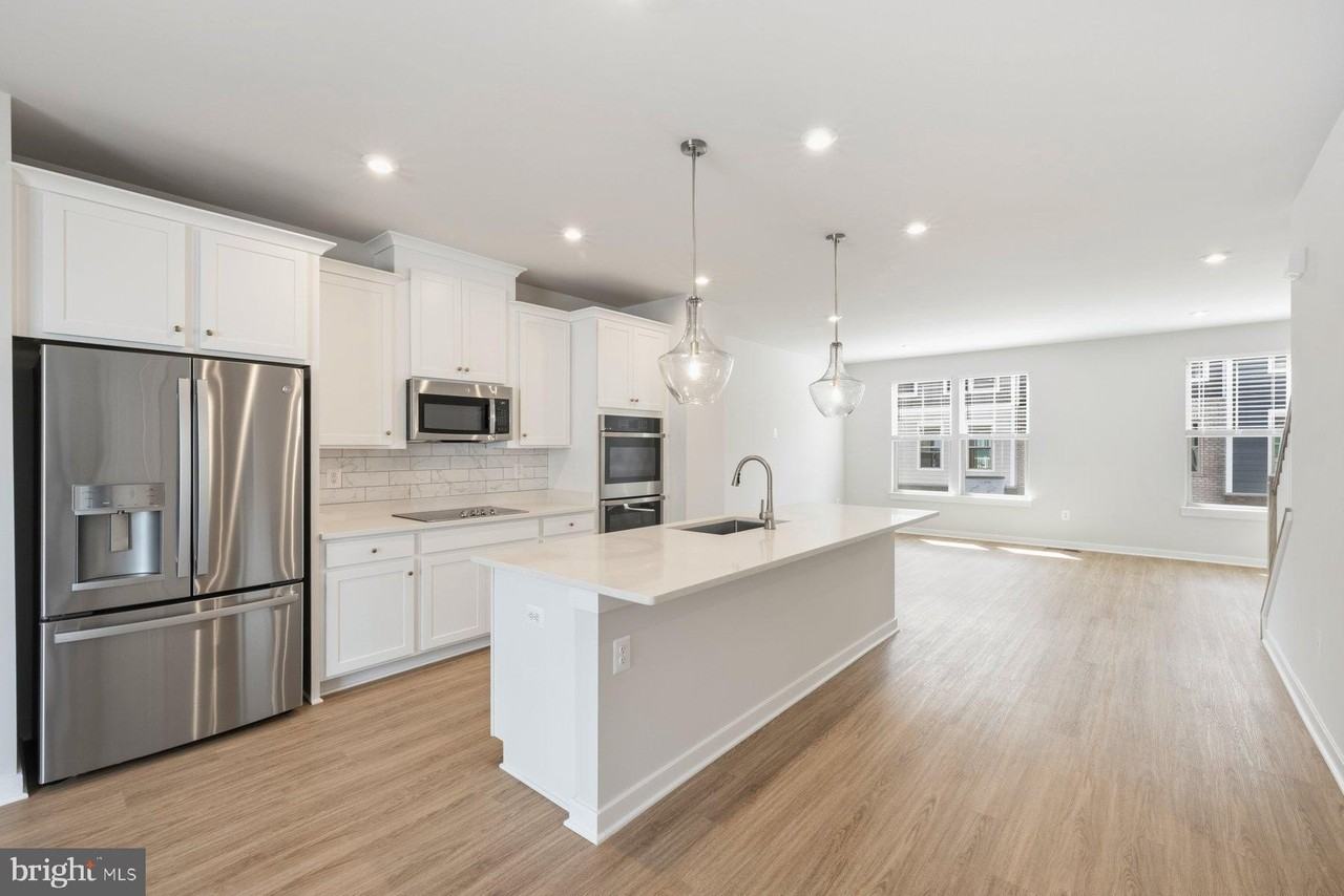 14170 SLATE Street - Photo 7 of 34