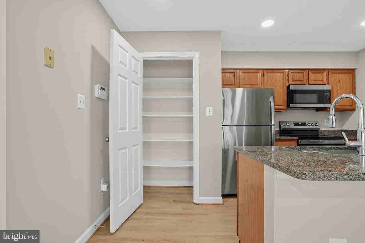 12158 Old Salem Ct - Photo 7 of 22