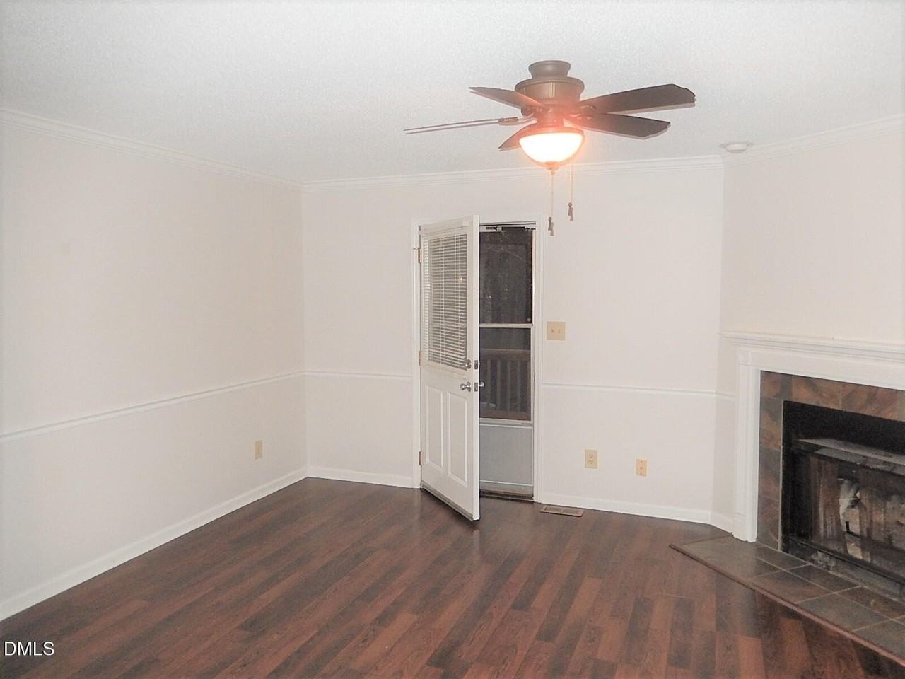 1319 Wall Rd - Photo 2 of 17