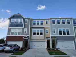 featured image of 1029 Commack Dr