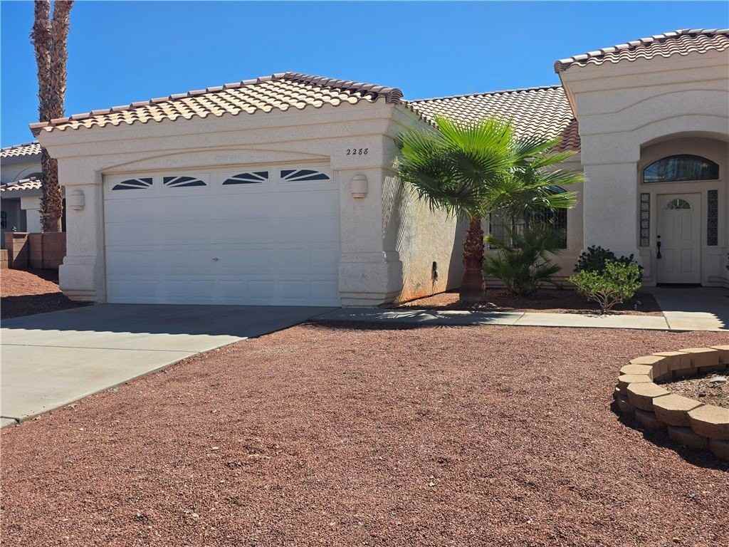 2288 Mountainside Dr - Photo 3 of 5
