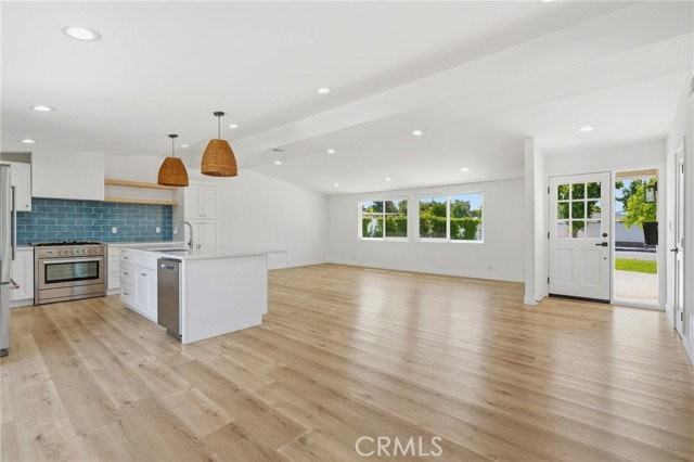 3097 Molokai Pl - Photo 3 of 8
