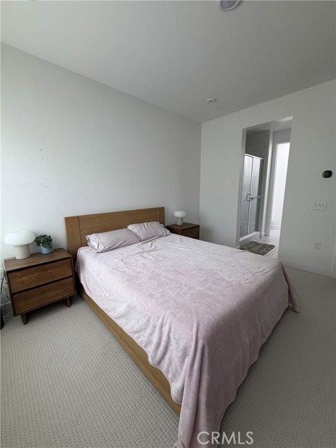 605 S Lyon St - Photo 3 of 7