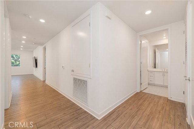 4210 Rivington - Photo 3 of 8