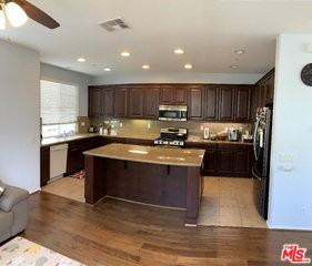 2118 Arnold Way - Photo 3 of 6