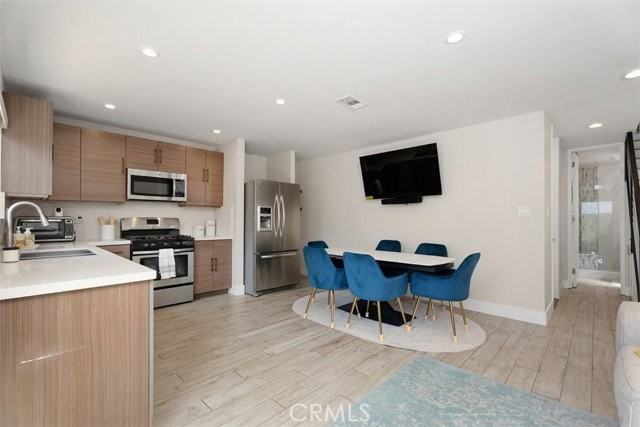337 Colton St - Photo 3 of 8
