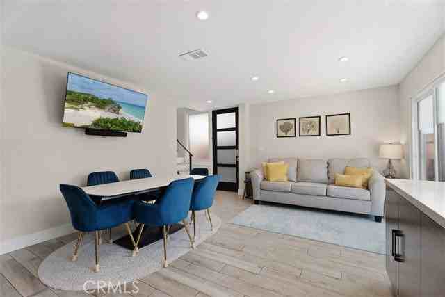 337 Colton St - Photo 4 of 8