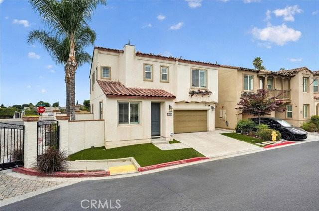 1115 N Vecino Ln - Photo 2 of 8