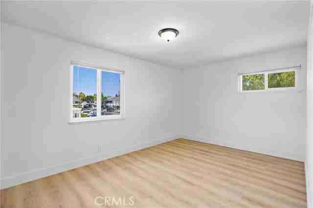 130 Lexington Ln - Photo 7 of 8