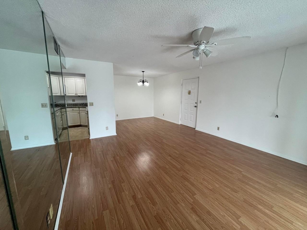 618 Sea Pine Way - Photo 3 of 14