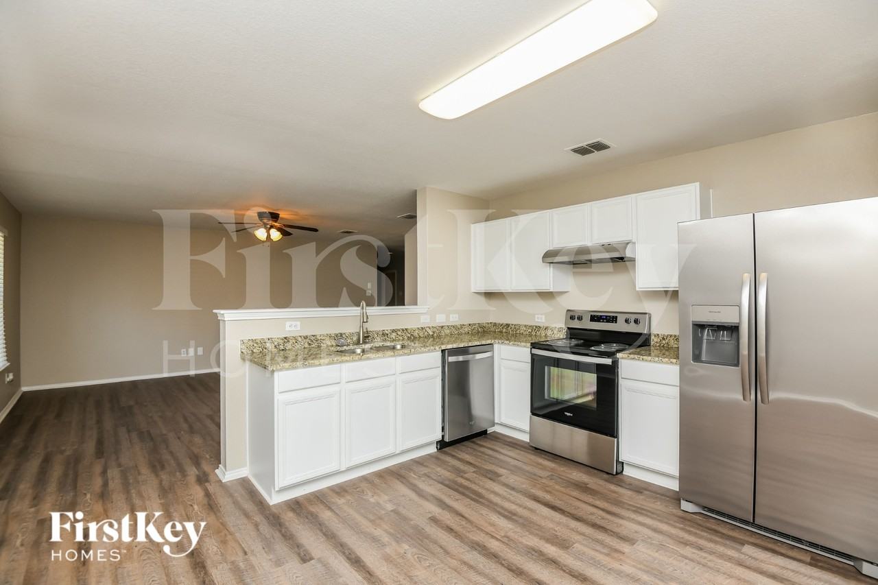 841 Santa Rosa Dr - Photo 6 of 15
