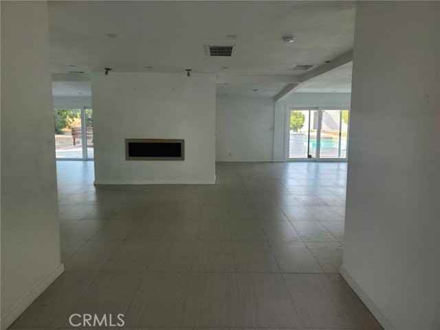 23041 Erwin St - Photo 7 of 8